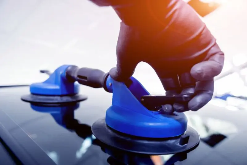 Windshield Replacement in New Tampa