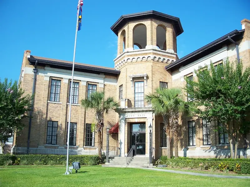 Windshield Replacement Cost in Auburndale