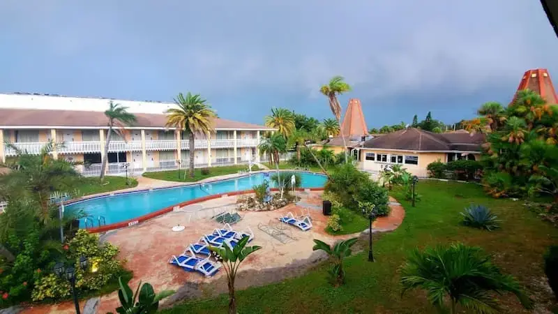 Windshield Replacement Cost in Holiday